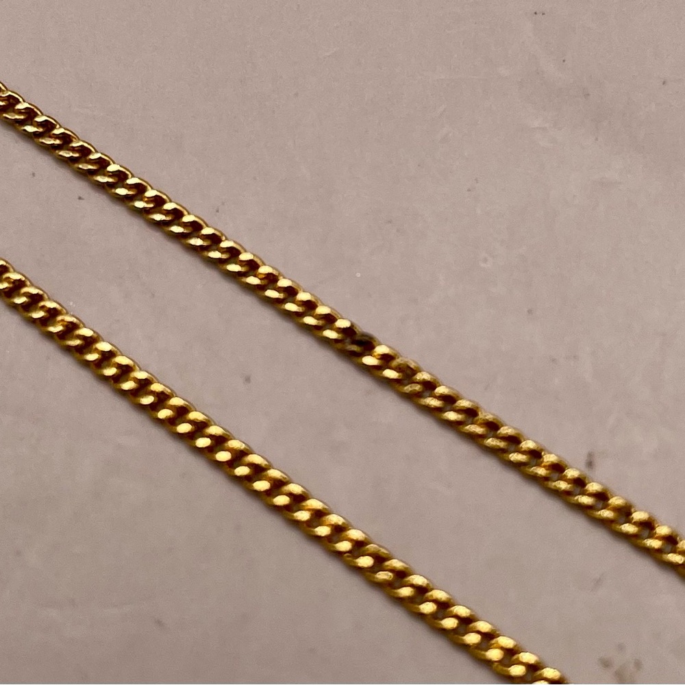 Dainty gold plated choker necklace with a cubic zirconia oval shaped pendant. - Picture 5 of 6